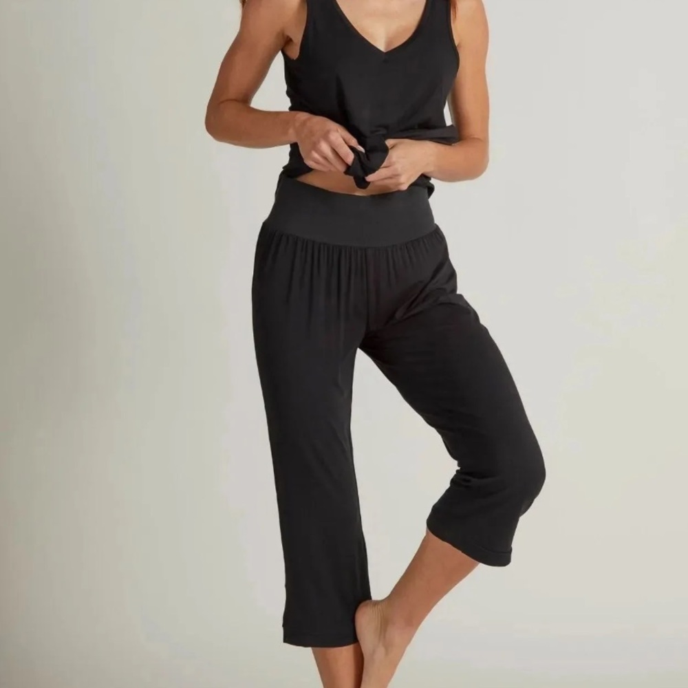Faceplant Dreams Capri Pants